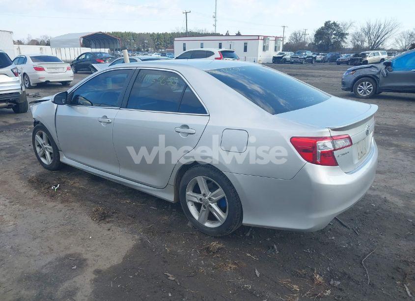 Photo 3 of 2012 Toyota Camry SE (VIN 4T1BF1FKXCU045042)
