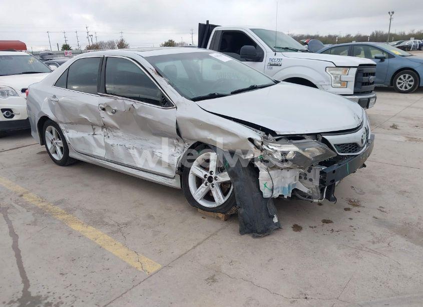 2012 Toyota Camry SE (VIN 4T1BF1FKXCU090501) main photo