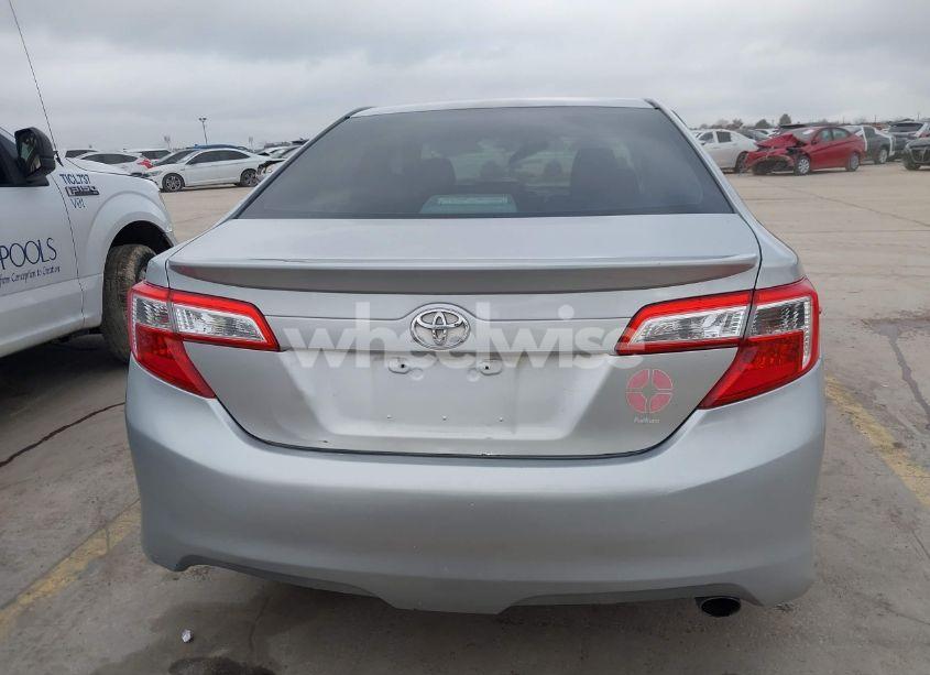Photo 17 of 2012 Toyota Camry SE (VIN 4T1BF1FKXCU090501)