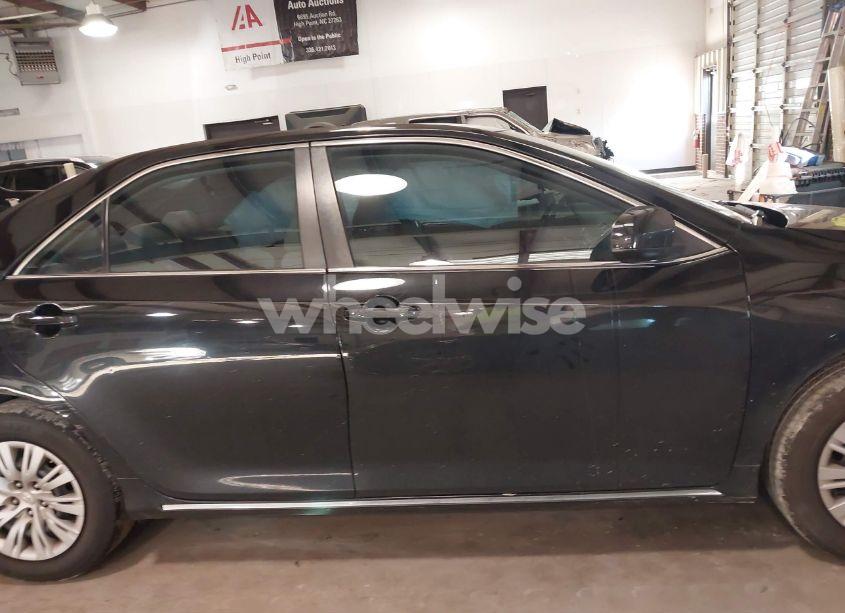 Photo 14 of 2012 Toyota Camry LE (VIN 4T1BF1FKXCU091633)