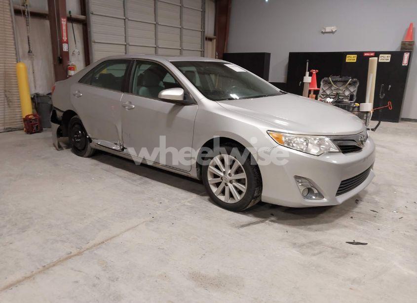 2012 Toyota Camry XLE (VIN 4T1BF1FKXCU126994) main photo