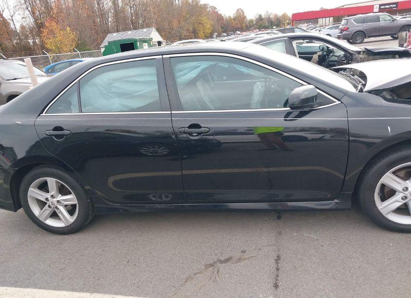 Photo 13 of 2012 Toyota Camry SE (VIN 4T1BF1FKXCU132584)