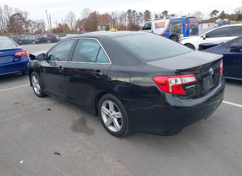 Photo 3 of 2012 Toyota Camry SE (VIN 4T1BF1FKXCU132584)
