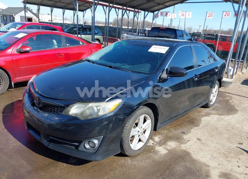 Photo 2 of 2012 Toyota Camry SE (VIN 4T1BF1FKXCU145030)
