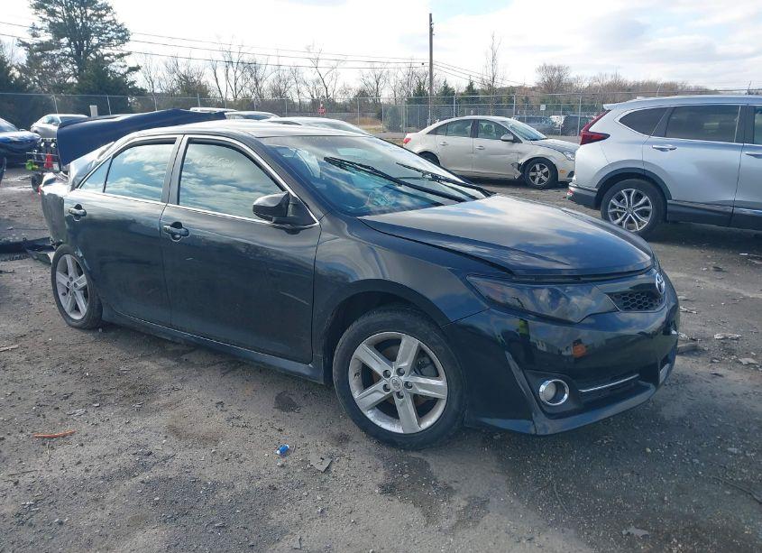 2012 Toyota Camry SE (VIN 4T1BF1FKXCU145125) main photo