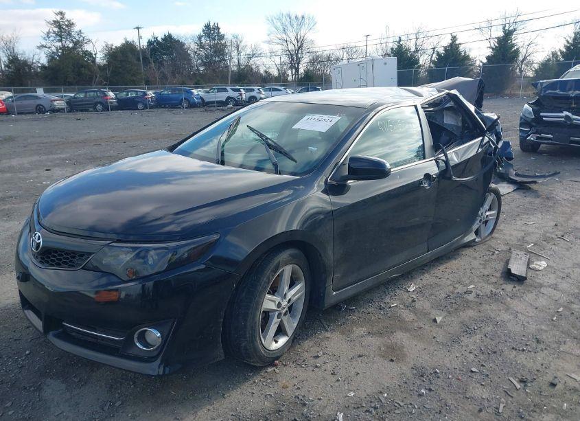Photo 2 of 2012 Toyota Camry SE (VIN 4T1BF1FKXCU145125)