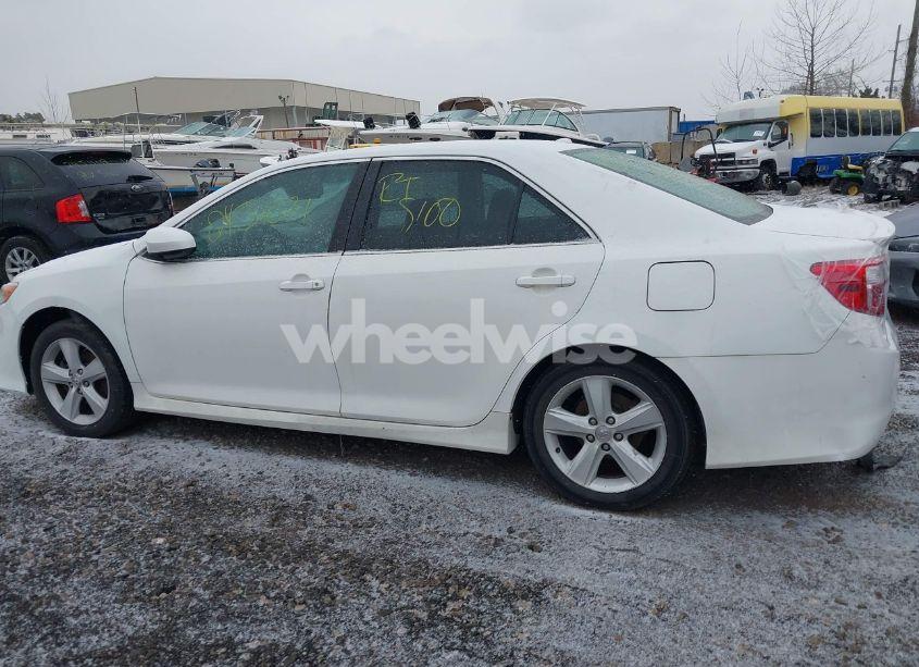 Photo 13 of 2012 Toyota Camry SE (VIN 4T1BF1FKXCU151507)