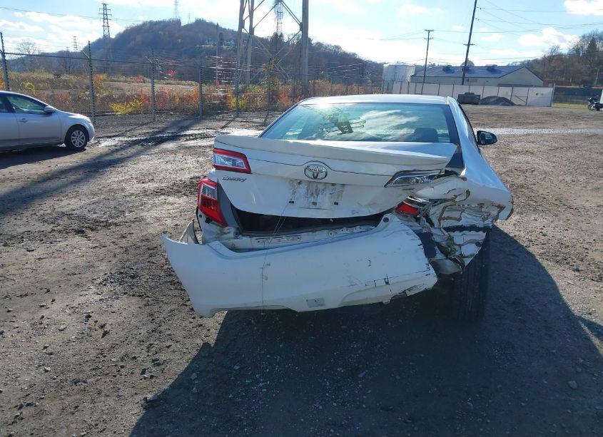 Photo 16 of 2012 Toyota Camry SE (VIN 4T1BF1FKXCU154410)