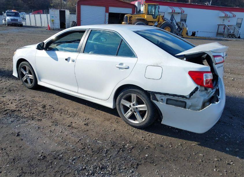 Photo 3 of 2012 Toyota Camry SE (VIN 4T1BF1FKXCU154410)