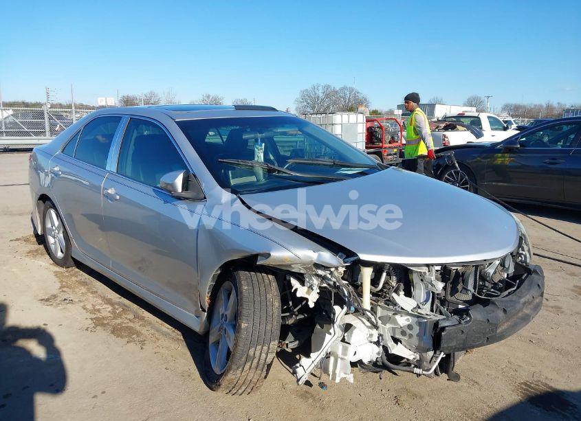 2012 Toyota Camry SE (VIN 4T1BF1FKXCU159543) main photo