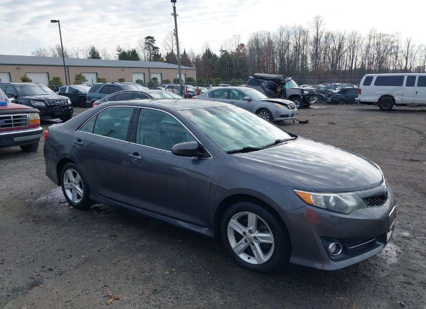 2012 Toyota Camry SE (VIN 4T1BF1FKXCU166914) main photo