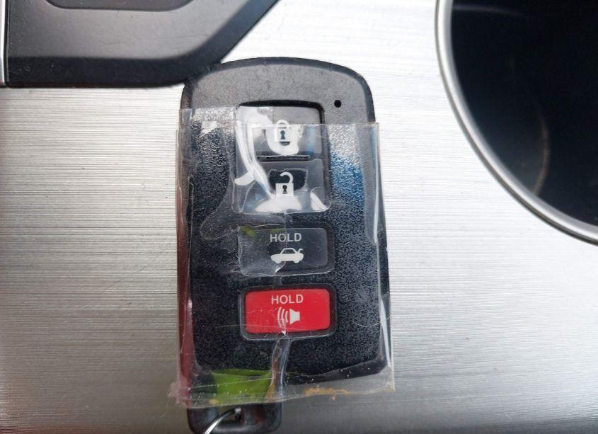 Photo 11 of 2012 Toyota Camry SE (VIN 4T1BF1FKXCU166914)