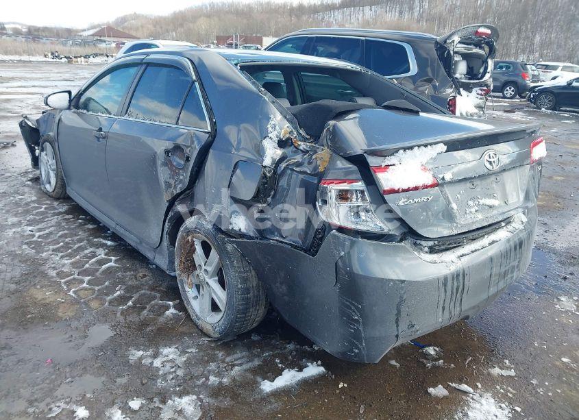 Photo 3 of 2012 Toyota Camry SE (VIN 4T1BF1FKXCU180554)