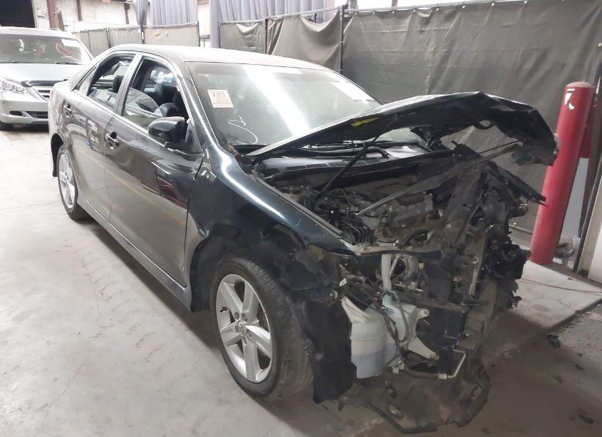 2012 Toyota Camry SE (VIN 4T1BF1FKXCU200124) main photo