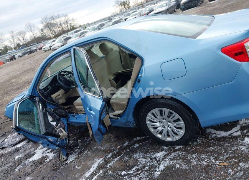 Photo 14 of 2012 Toyota Camry LE (VIN 4T1BF1FKXCU501282)