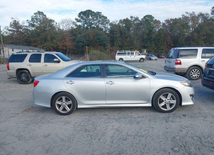 Photo 13 of 2012 Toyota Camry SE (VIN 4T1BF1FKXCU501993)