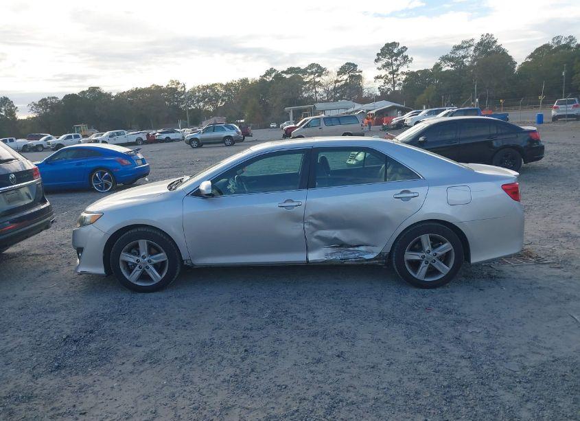 Photo 14 of 2012 Toyota Camry SE (VIN 4T1BF1FKXCU501993)