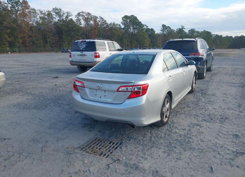 Photo 4 of 2012 Toyota Camry SE (VIN 4T1BF1FKXCU501993)