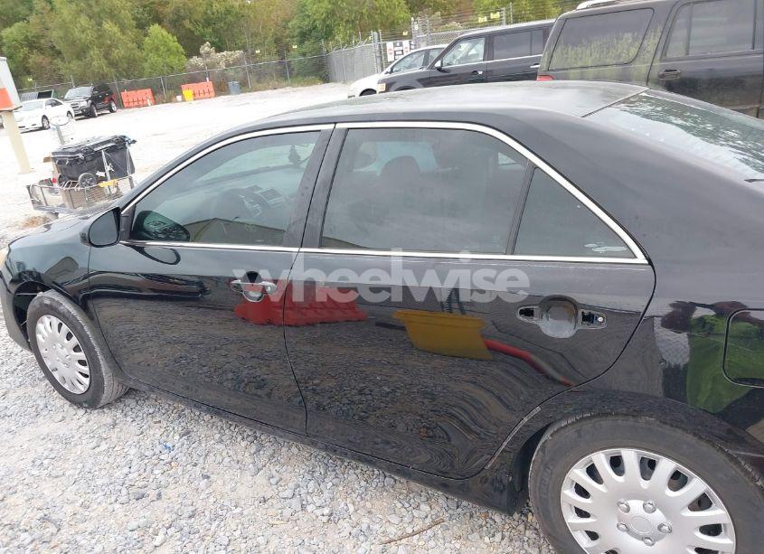 Photo 14 of 2012 Toyota Camry L (VIN 4T1BF1FKXCU502271)