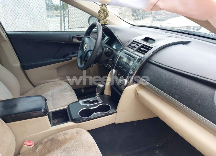 Photo 5 of 2012 Toyota Camry L (VIN 4T1BF1FKXCU502271)