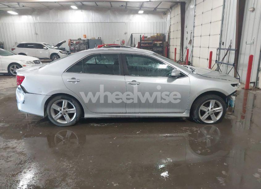 Photo 13 of 2012 Toyota Camry SE (VIN 4T1BF1FKXCU510872)