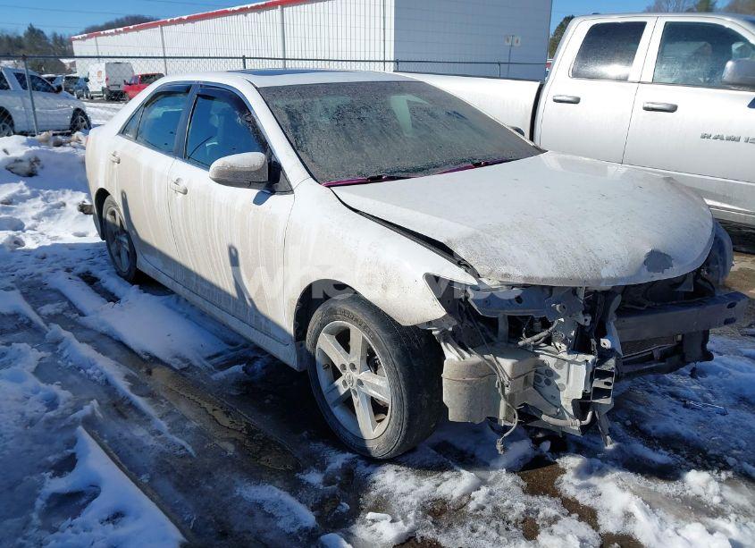 2012 Toyota Camry SE (VIN 4T1BF1FKXCU536887) main photo