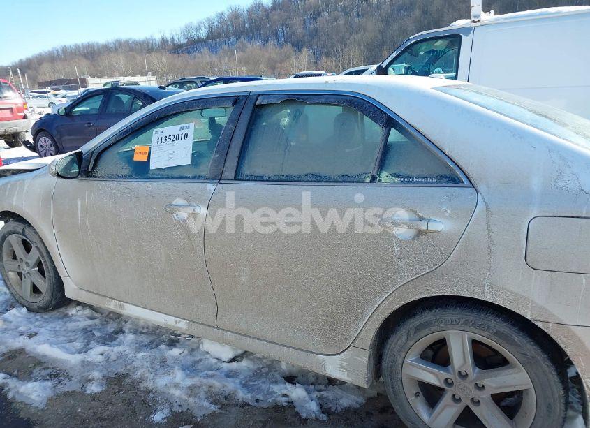 Photo 15 of 2012 Toyota Camry SE (VIN 4T1BF1FKXCU536887)