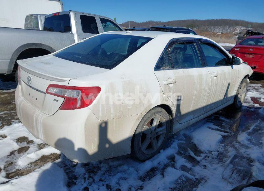 Photo 4 of 2012 Toyota Camry SE (VIN 4T1BF1FKXCU536887)