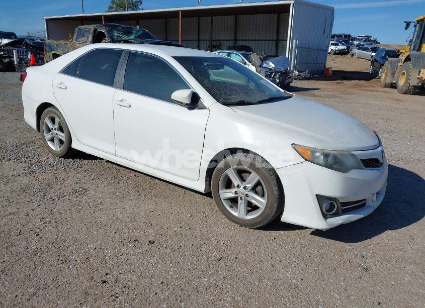 2012 Toyota Camry SE (VIN 4T1BF1FKXCU541832) main photo