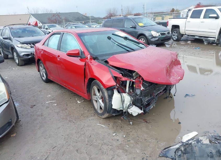 2012 Toyota Camry SE (VIN 4T1BF1FKXCU546738) main photo