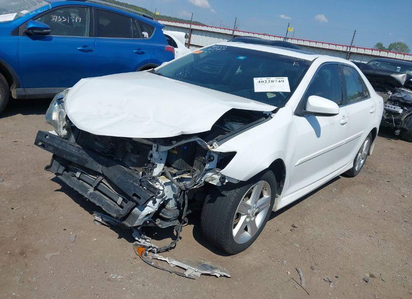 Photo 2 of 2012 Toyota Camry SE (VIN 4T1BF1FKXCU546805)