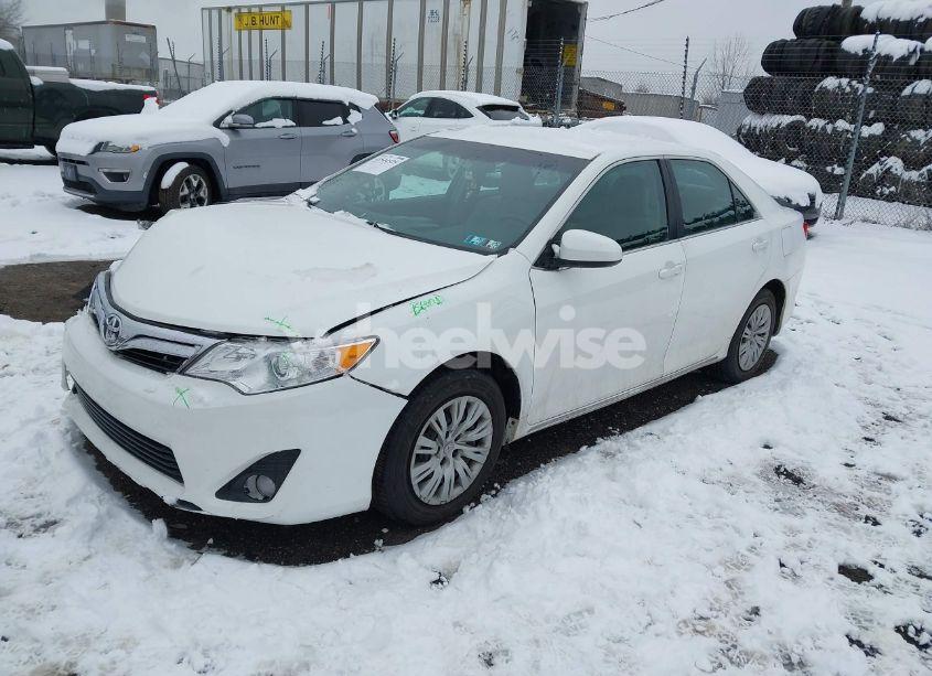 Photo 2 of 2012 Toyota Camry LE (VIN 4T1BF1FKXCU549378)