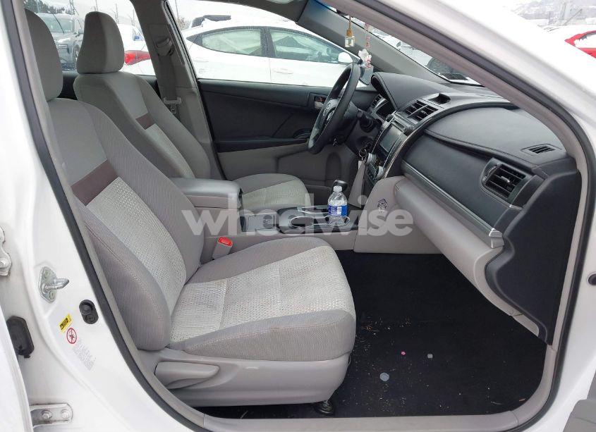 Photo 5 of 2012 Toyota Camry LE (VIN 4T1BF1FKXCU549378)