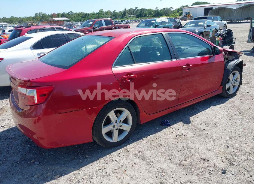 Photo 4 of 2012 Toyota Camry SE (VIN 4T1BF1FKXCU549669)