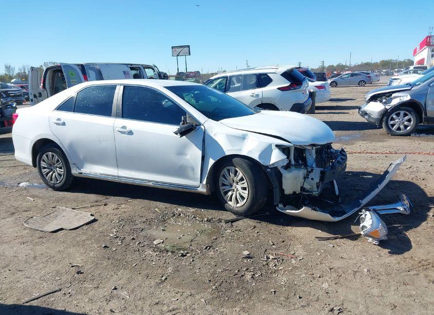 Photo 12 of 2012 Toyota Camry LE (VIN 4T1BF1FKXCU550529)