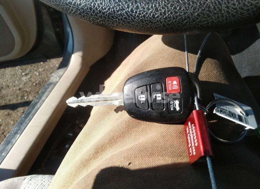 Photo 11 of 2012 Toyota Camry LE (VIN 4T1BF1FKXCU553852)