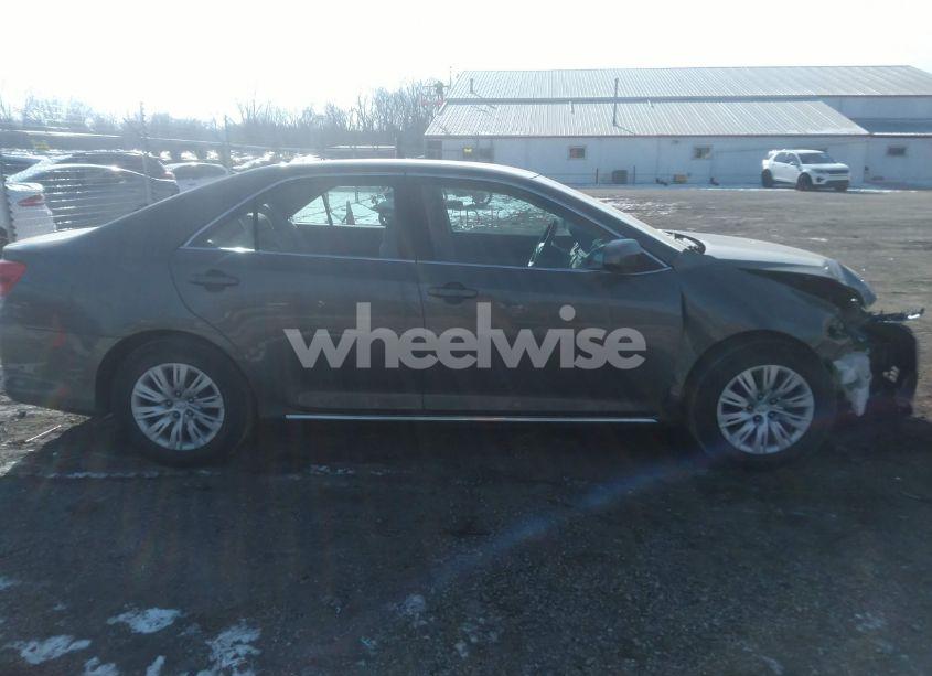 Photo 13 of 2012 Toyota Camry LE (VIN 4T1BF1FKXCU553852)