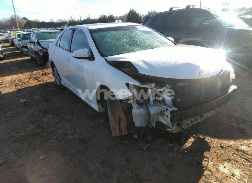 2012 Toyota Camry SE (VIN 4T1BF1FKXCU558372) main photo