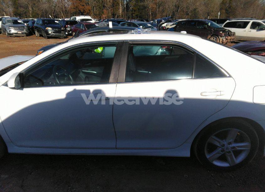 Photo 15 of 2012 Toyota Camry SE (VIN 4T1BF1FKXCU558372)