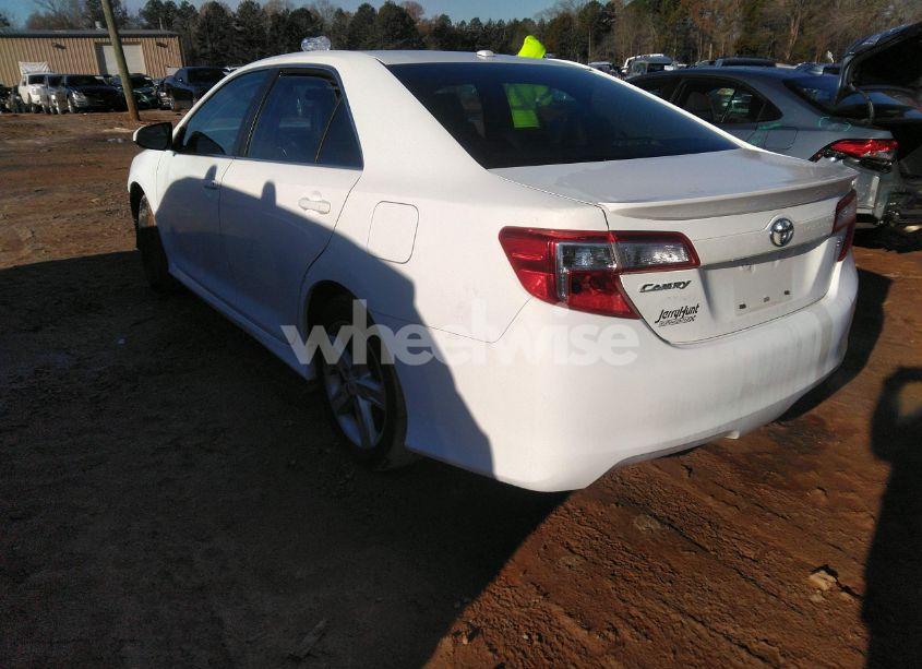 Photo 3 of 2012 Toyota Camry SE (VIN 4T1BF1FKXCU558372)
