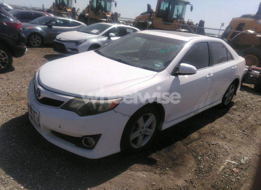 Photo 2 of 2012 Toyota Camry SE (VIN 4T1BF1FKXCU559487)