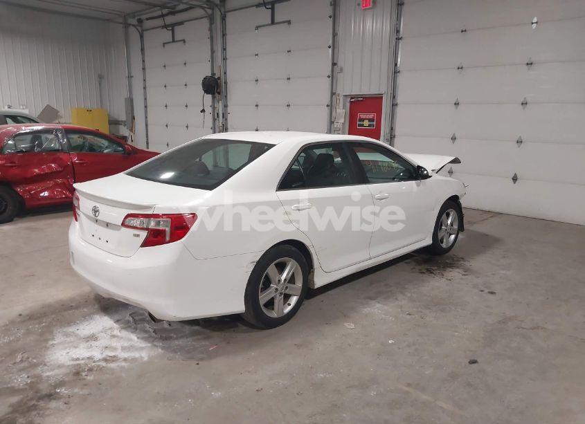 Photo 4 of 2012 Toyota Camry SE (VIN 4T1BF1FKXCU573566)