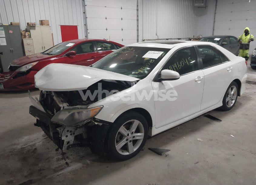 Photo 6 of 2012 Toyota Camry SE (VIN 4T1BF1FKXCU573566)