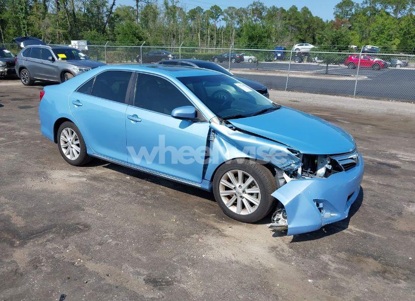 2012 Toyota Camry XLE (VIN 4T1BF1FKXCU593395) main photo