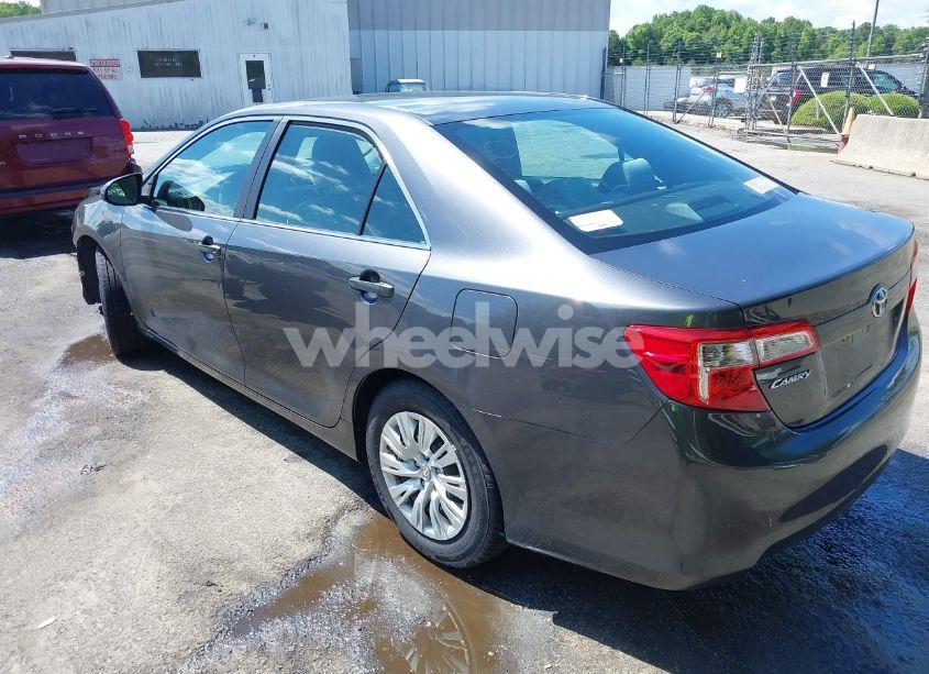 Photo 3 of 2012 Toyota Camry L (VIN 4T1BF1FKXCU625665)