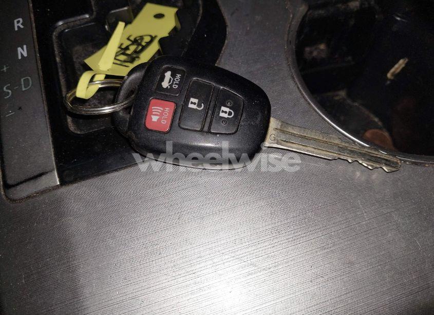 Photo 11 of 2013 Toyota Camry SE (VIN 4T1BF1FKXDU257523)