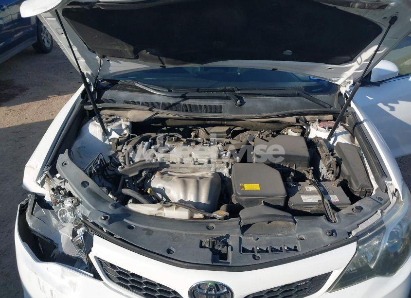 Photo 10 of 2013 Toyota Camry SE (VIN 4T1BF1FKXDU262690)