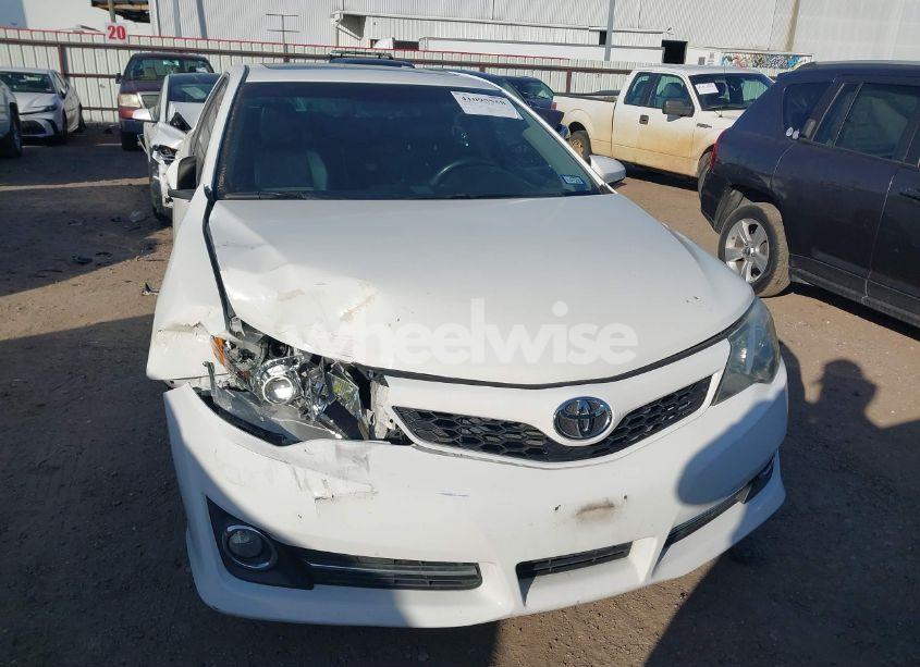Photo 12 of 2013 Toyota Camry SE (VIN 4T1BF1FKXDU262690)