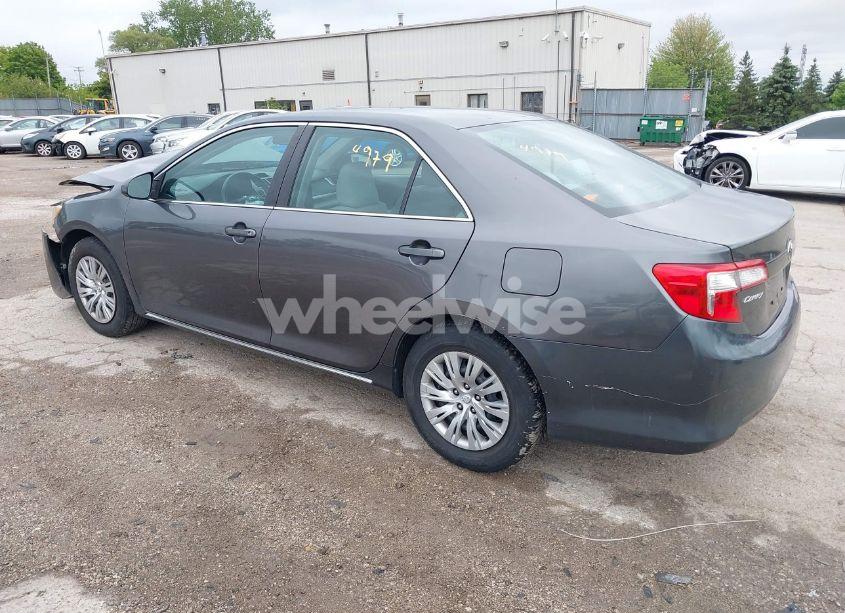 Photo 3 of 2013 Toyota Camry L/LE/SE/XLE (VIN 4T1BF1FKXDU265878)