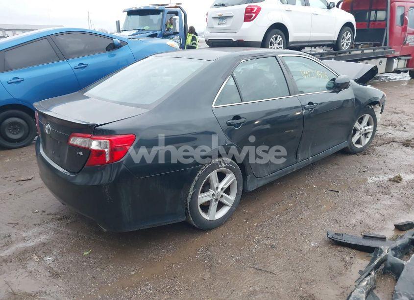 Photo 4 of 2013 Toyota Camry SE (VIN 4T1BF1FKXDU282020)